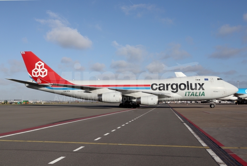 Cargolux Italia Boeing 747-4R7F LX-YCV