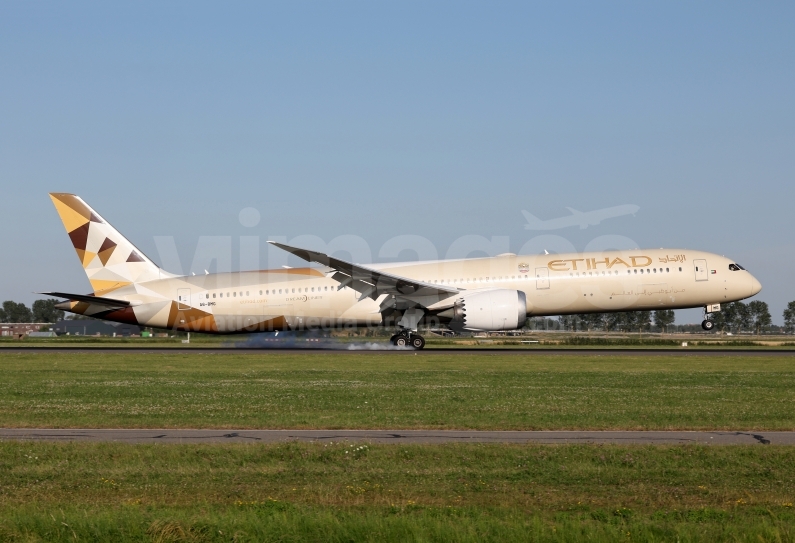 Etihad Airways Boeing 787-10 Dreamliner A6-BMG