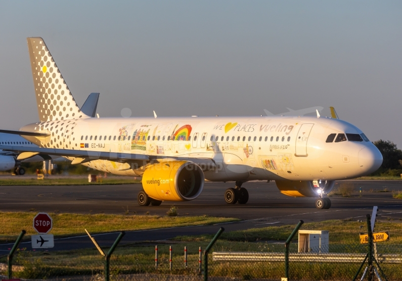 Vueling Airbus A320-271N EC-NAJ