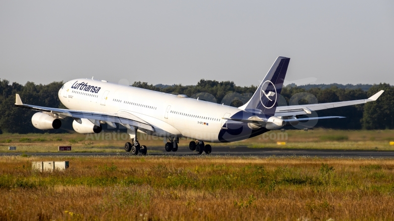 Lufthansa Airbus A340-313X D-AIFC