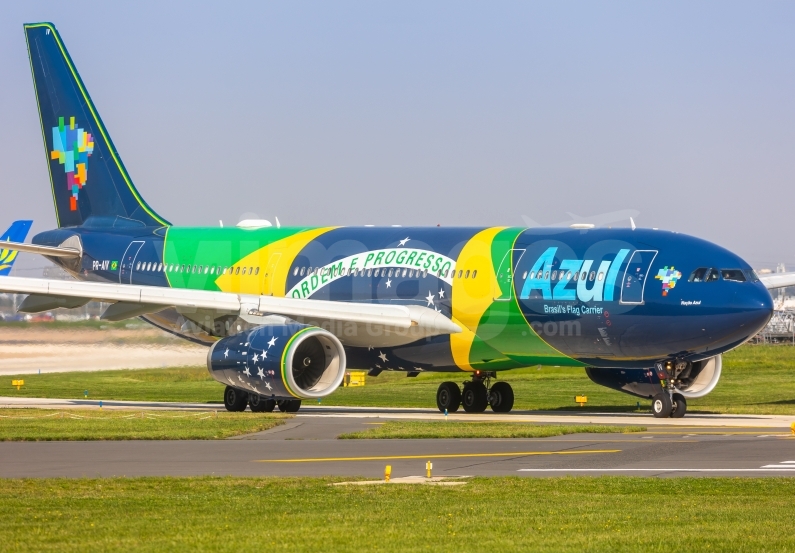 Azul Linhas Aéreas Brasileiras Airbus A330-243 PR-AIV