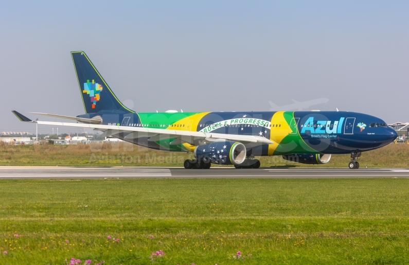 Azul Linhas Aéreas Brasileiras Airbus A330-243 PR-AIV