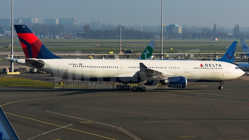 Delta Air Lines Airbus A330-302 N823NW