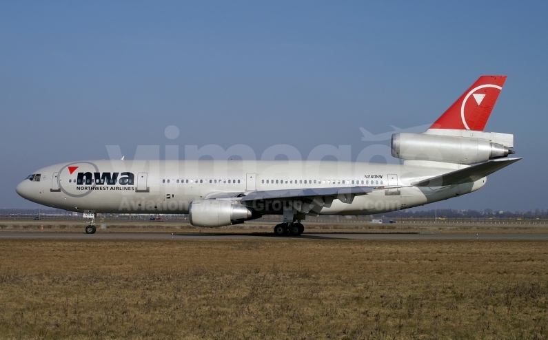 Northwest Airlines McDonnell Douglas DC-10-30(ER) N240NW