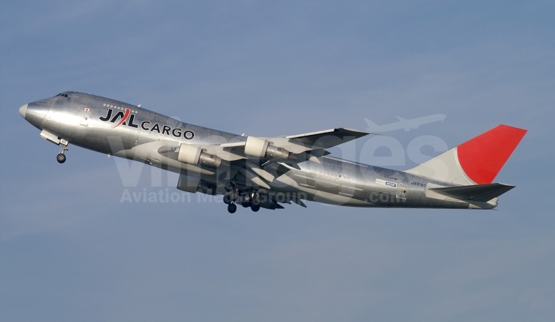 Japan Airlines Boeing 747-246F JA8180