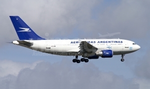 Aereolineas Argentinas Airbus A310-325 LV-AIV