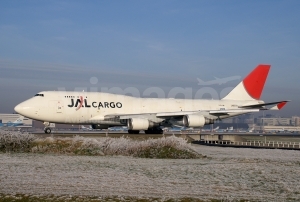 Japan Airlines Boeing 747-446(BCF) JA8909