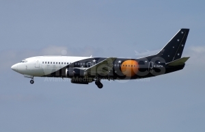 Titan Airways Boeing 737-3L9(QC) G-ZAPW