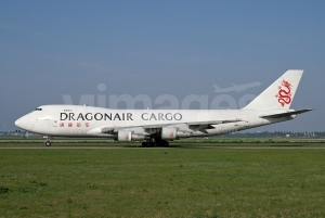 Dragonair Boeing 747-209F B-KAD