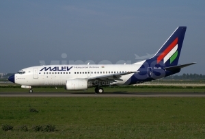 Malév Hungarian Airlines Boeing 737-7Q8 HA-LOI