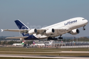 Lufthansa Airbus A380-841 D-AIMK