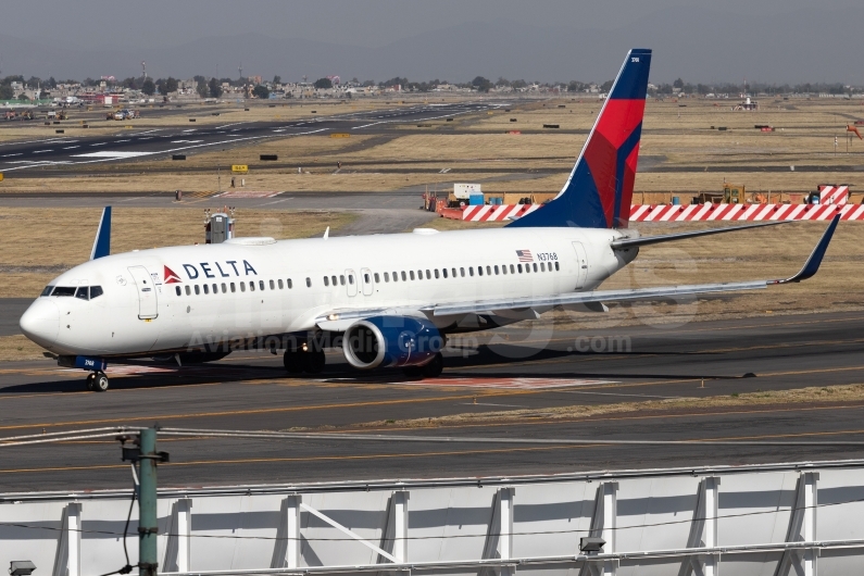 Delta Air Lines Boeing 737-832(WL) N3768