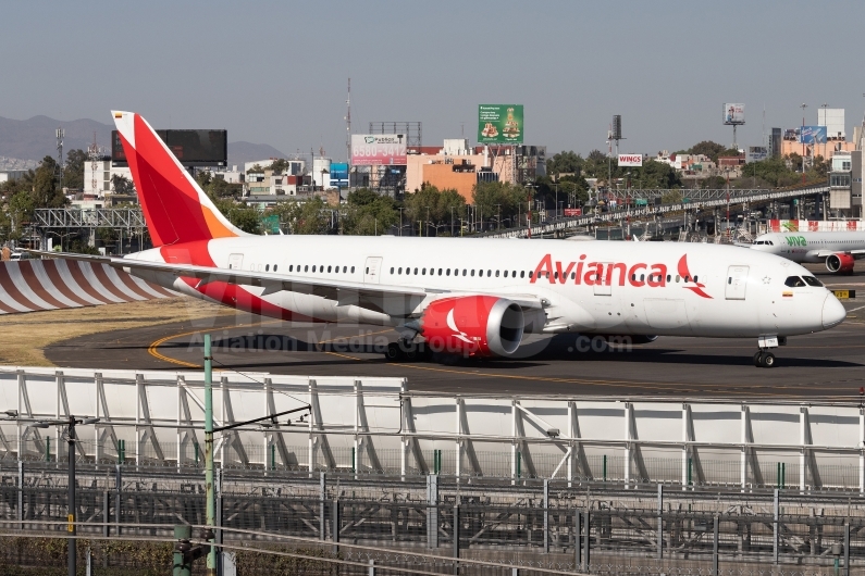 Avianca Boeing 787-8 Dreamliner N793AV