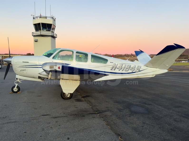 Private Beechcraft Bonanza V35B N4164S