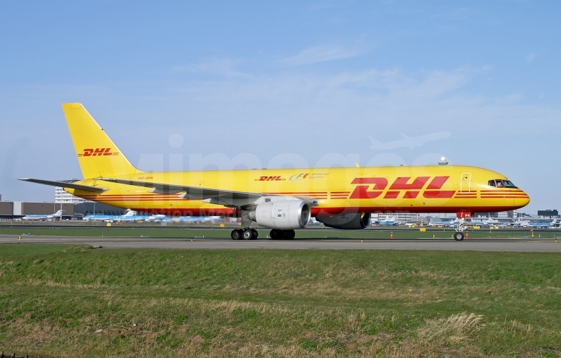 DHL Aviation Boeing 757-236(SF) OO-DPK