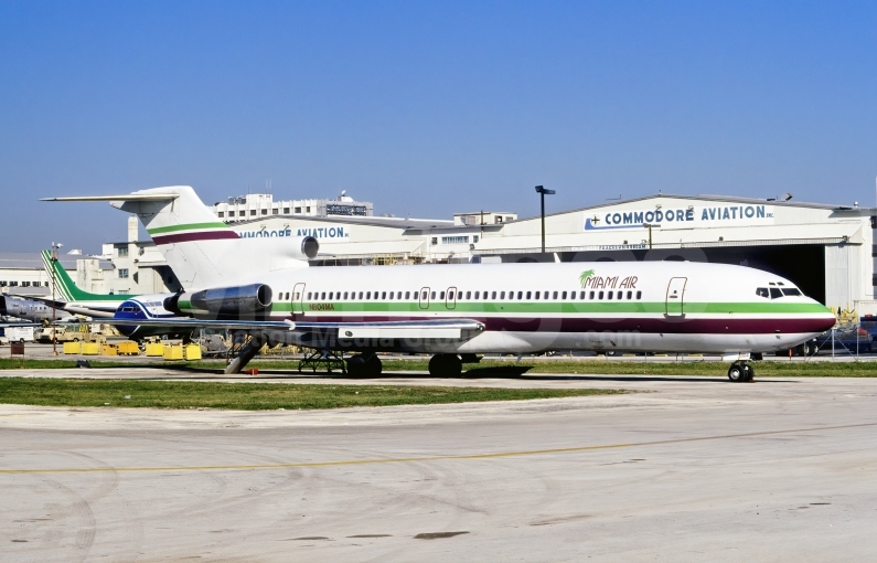 Miami Airlines Boeing 727-225 N804MA