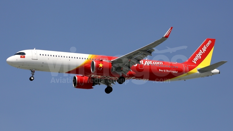 VietJetAir Airbus A321-271NX VN-A550