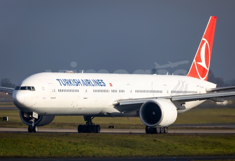 Turkish Airlines Boeing 777-3F2(ER) TC-JJG