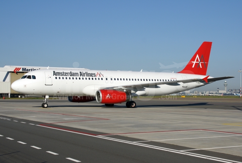 Amsterdam Airlines Airbus A320-231 PH-AAX