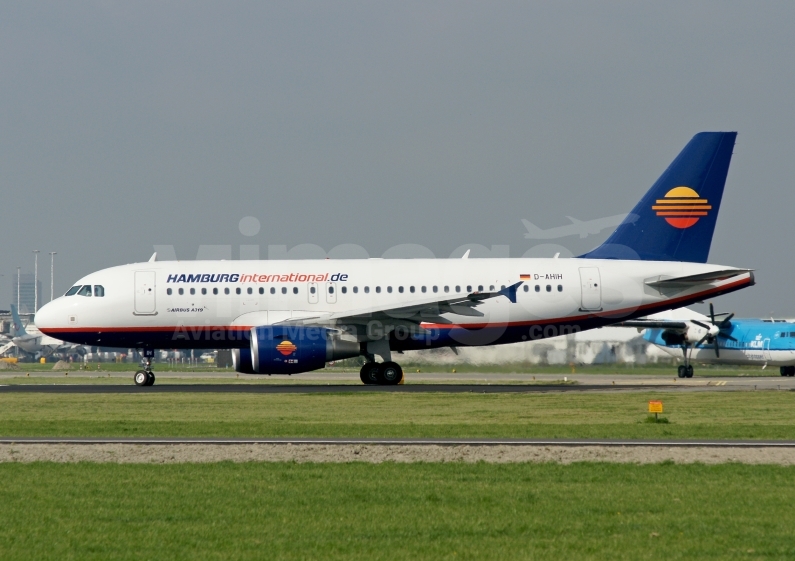 Hamburg International Airbus A319-111 D-AHIH