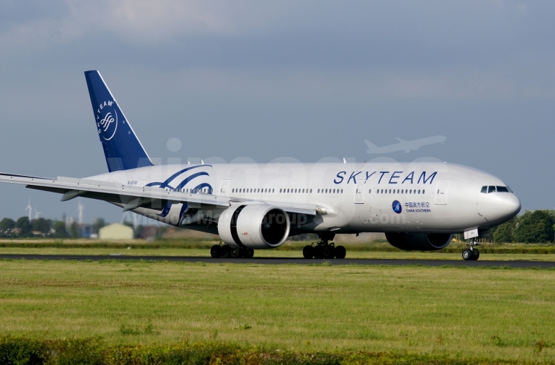 China Southern Airlines Boeing 777-21B(ER) B-2056