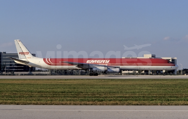 Emery Worldwide Airlines Douglas DC-8-63A(F) N957R