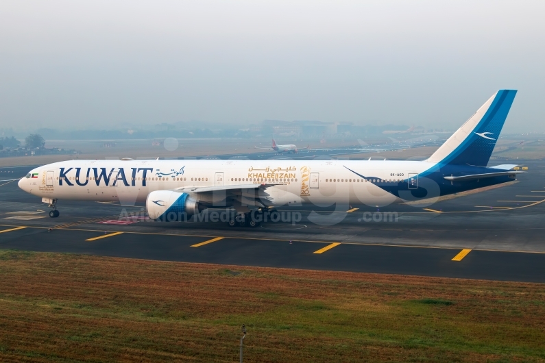 Kuwait Airways Boeing 777-369(ER) 9K-AOD