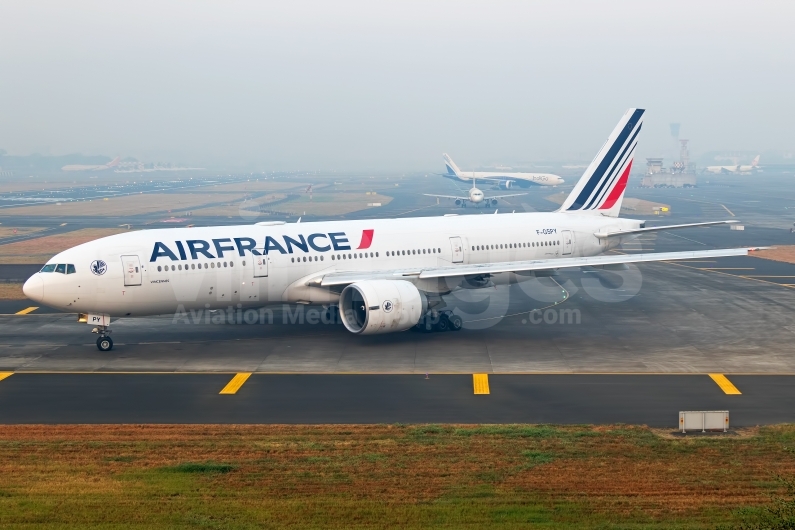 Air France Boeing 777-228(ER) F-GSPY