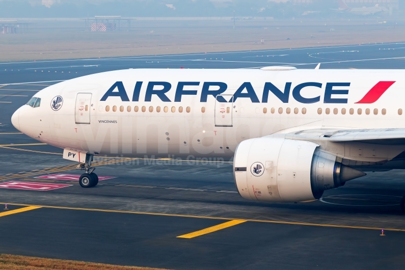 Air France Boeing 777-228(ER) F-GSPY